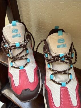 Kids' Unltd. Multicolor Lace-Up Sneakers in Red and Blue Accents